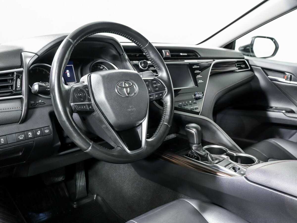 Купить Toyota Camry с пробегом. Фото: #13