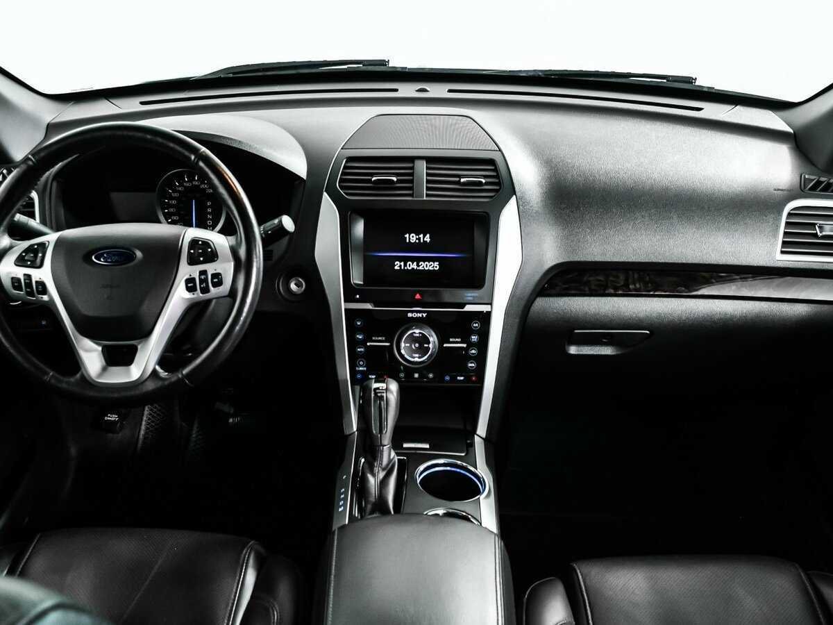 Купить Ford Explorer с пробегом. Фото: #10