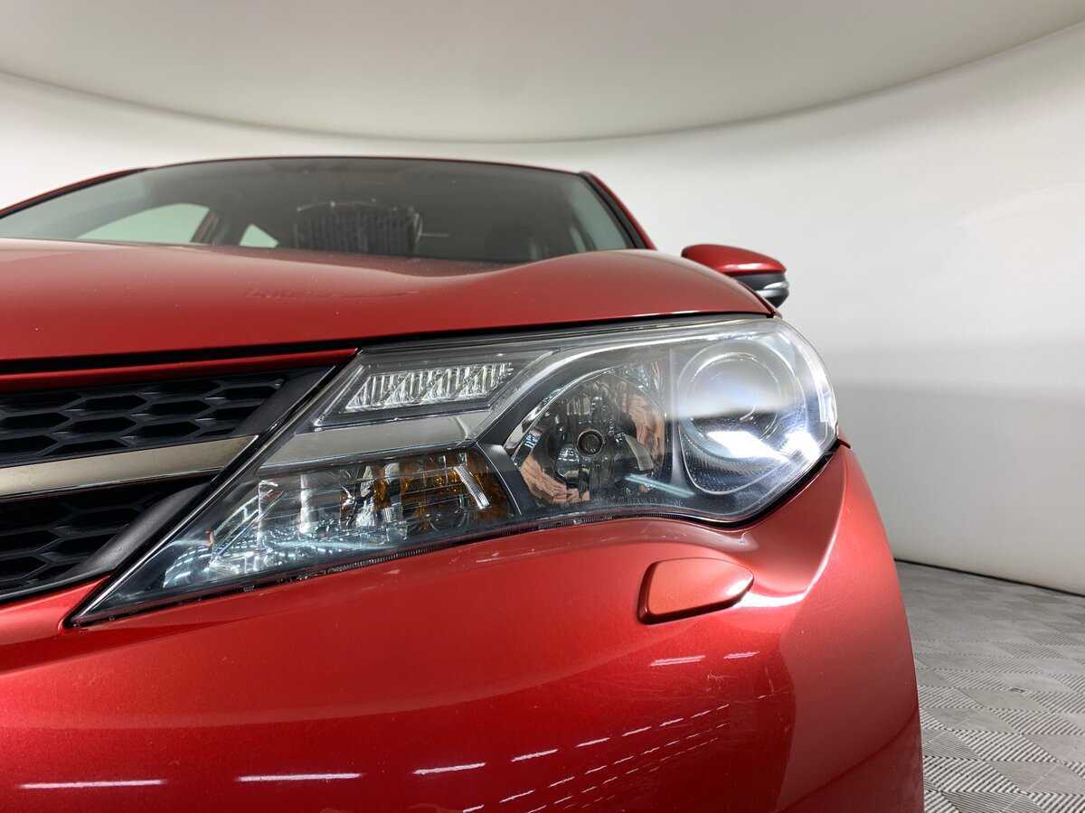 Купить Toyota RAV4 с пробегом. Фото: #9