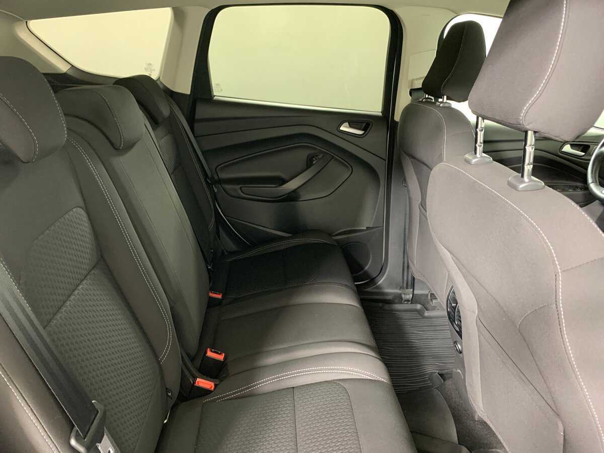 Купить Ford Kuga с пробегом. Фото: #17