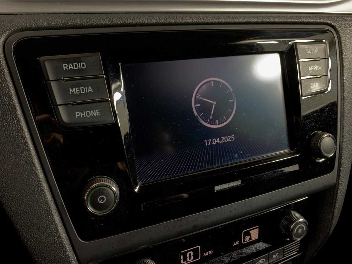 Купить Skoda Rapid с пробегом. Фото: #15