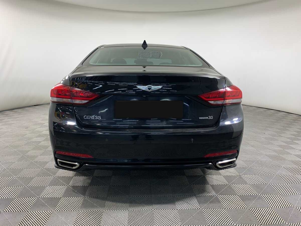 Купить Hyundai Genesis с пробегом. Фото: #5