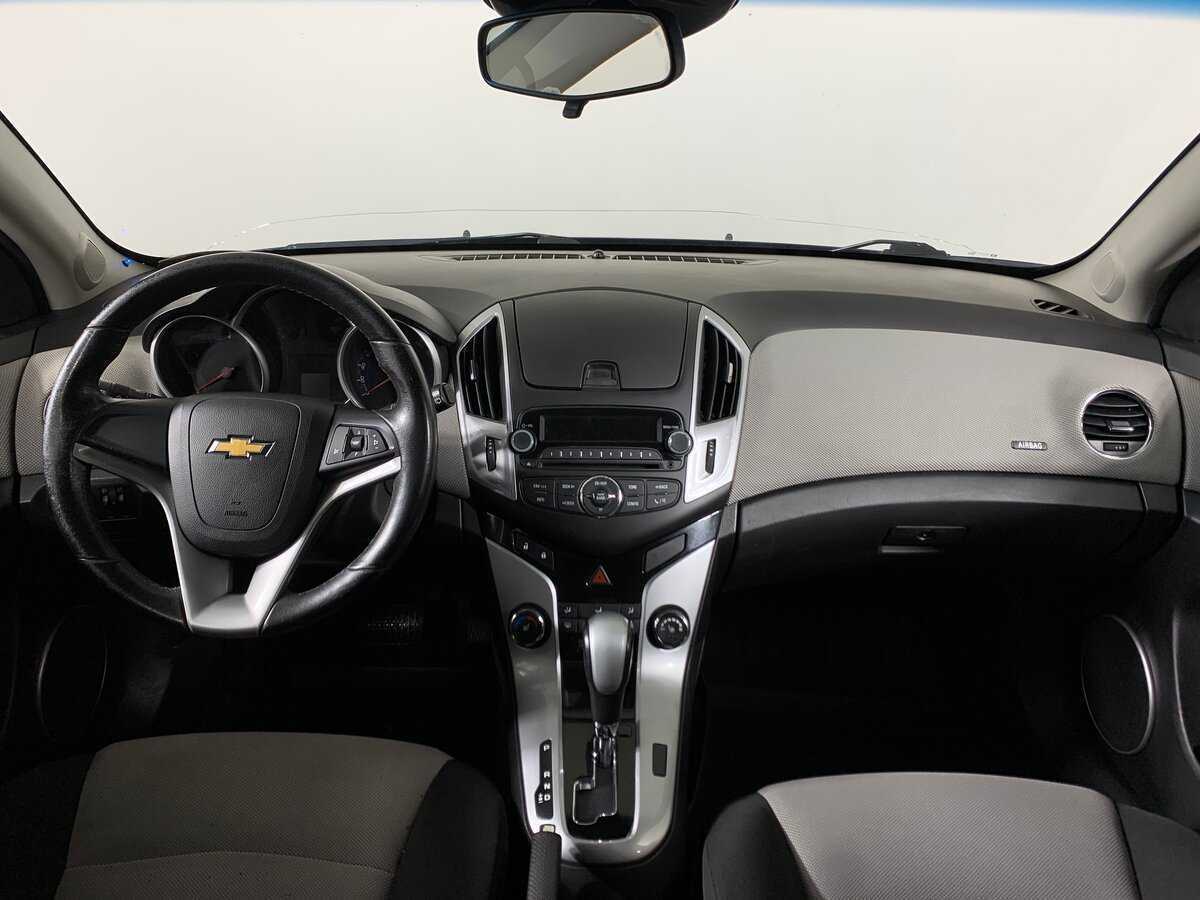 Купить Chevrolet Cruze с пробегом. Фото: #12