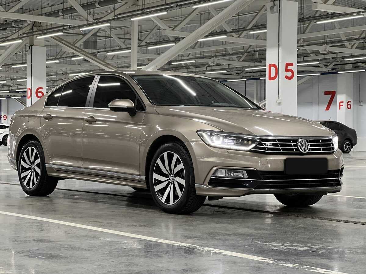 Купить Volkswagen Passat с пробегом. Фото: #2