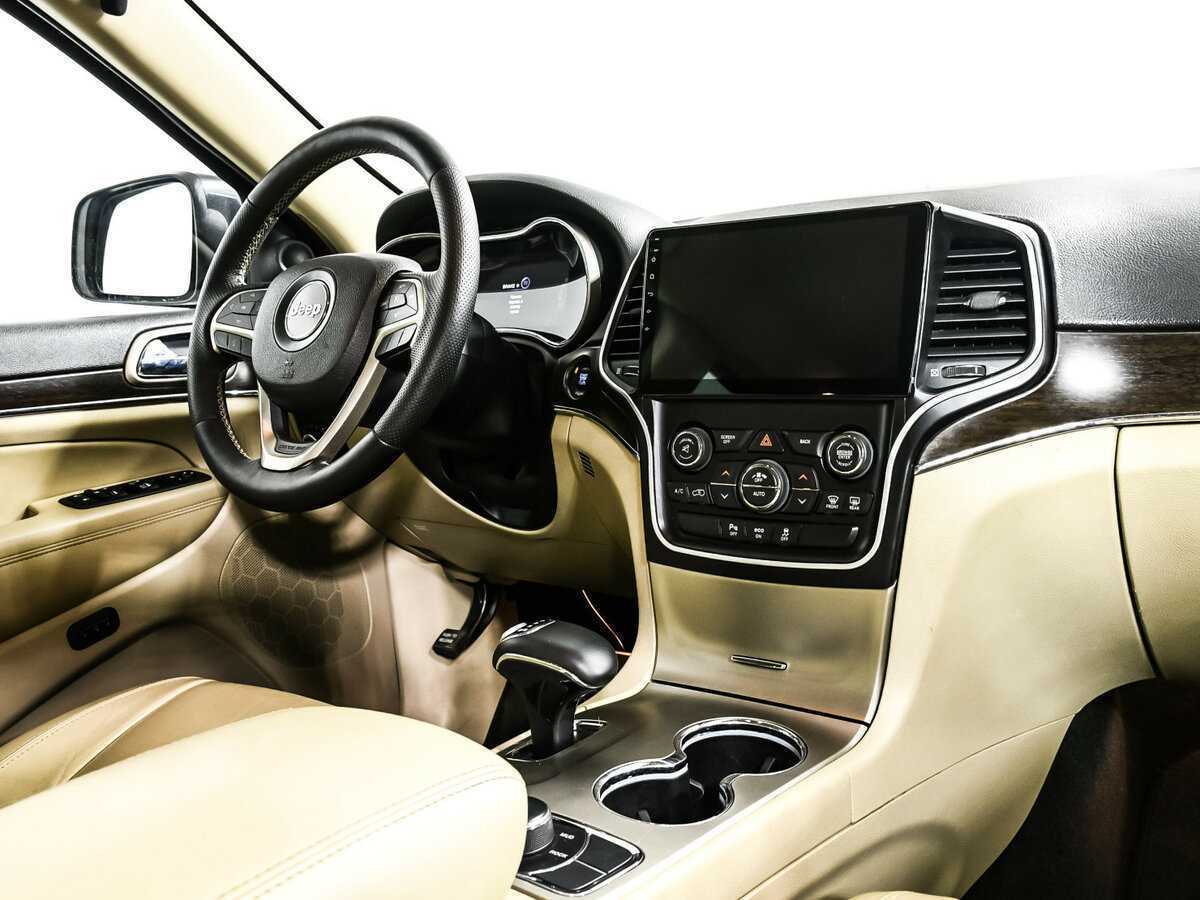 Купить Jeep Grand Cherokee с пробегом. Фото: #8