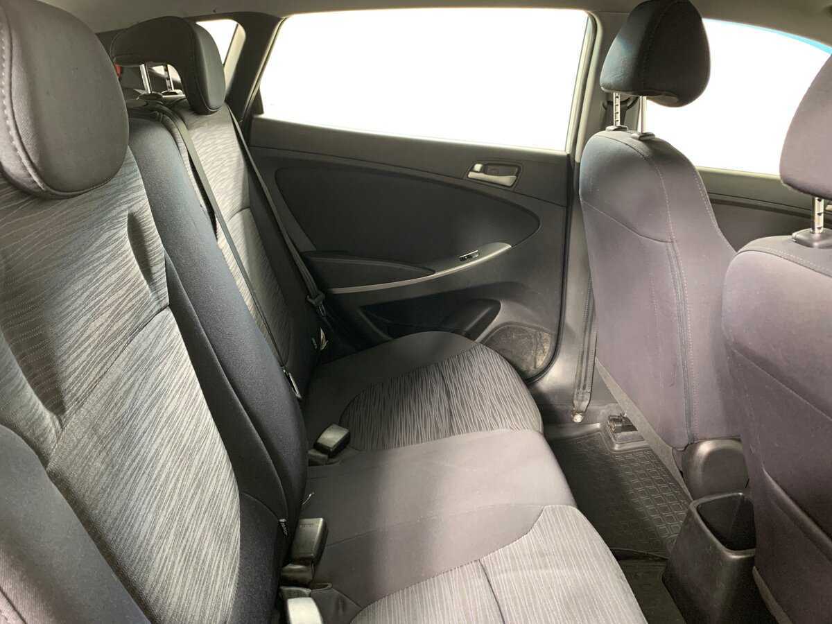 Купить Hyundai Solaris с пробегом. Фото: #17