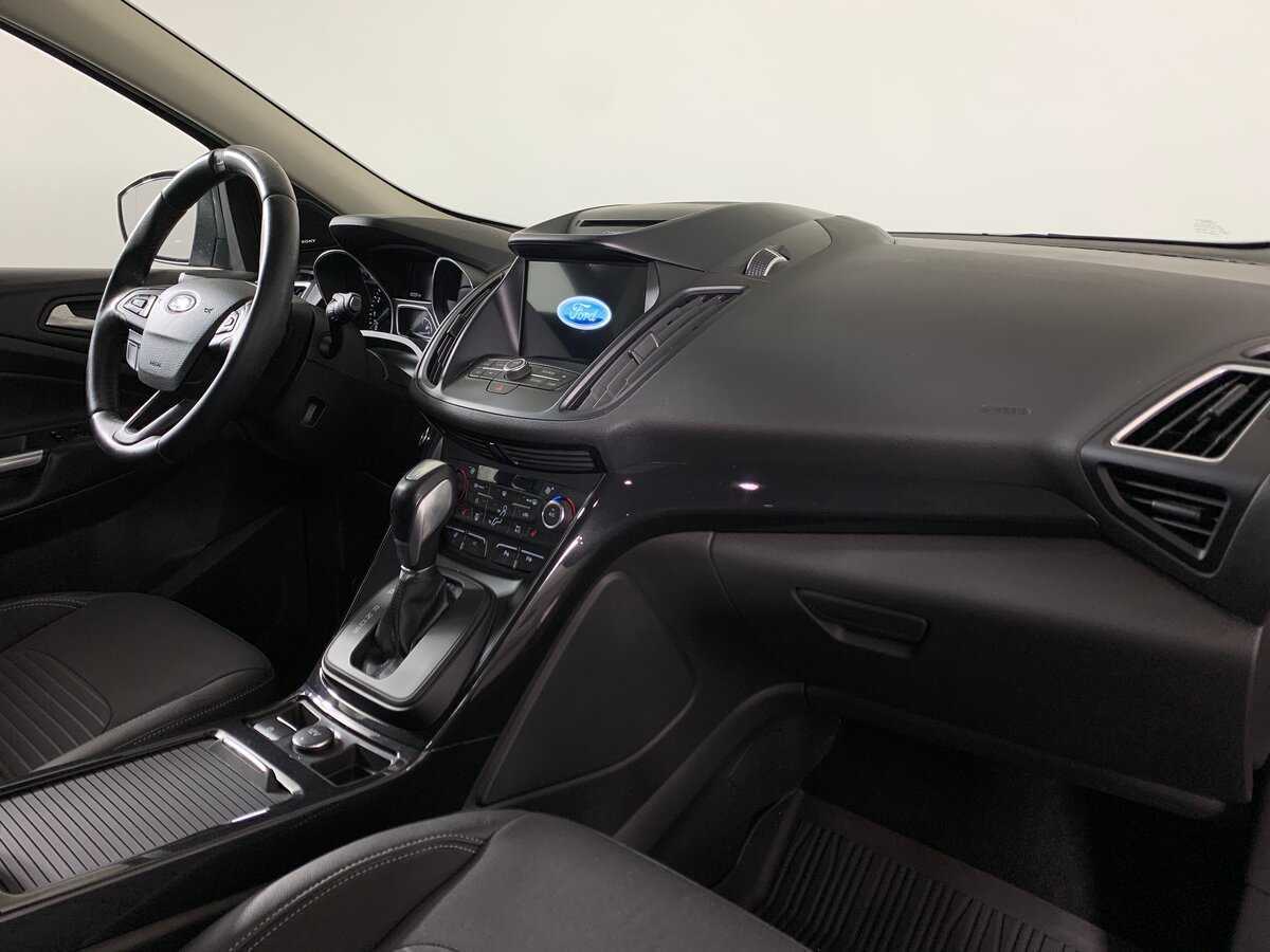 Купить Ford Kuga с пробегом. Фото: #13