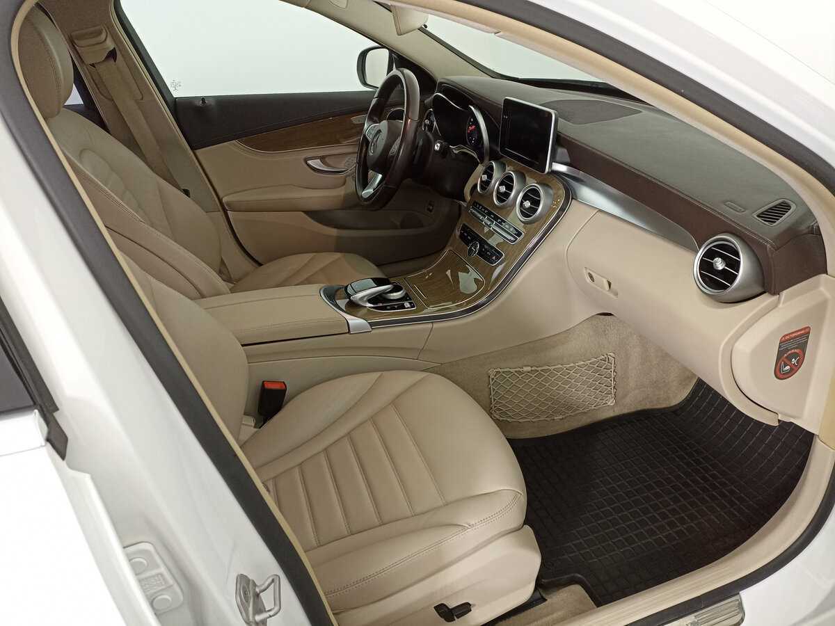 Купить Mercedes-Benz C-Класс с пробегом. Фото: #10