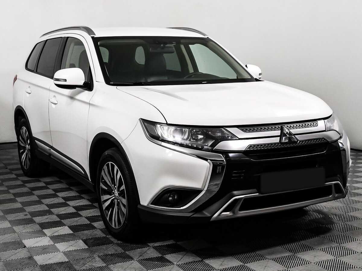 Купить Mitsubishi Outlander с пробегом. Фото: #2