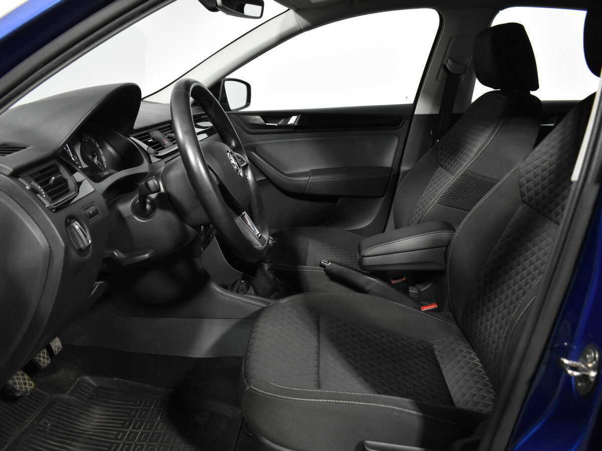 Купить Skoda Rapid с пробегом. Фото: #16