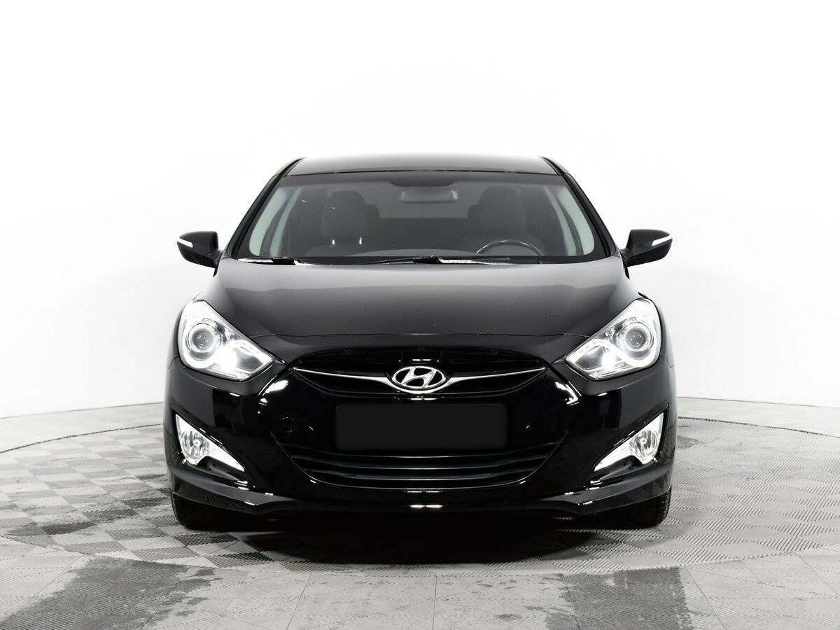 Купить Hyundai i40 с пробегом. Фото: #1
