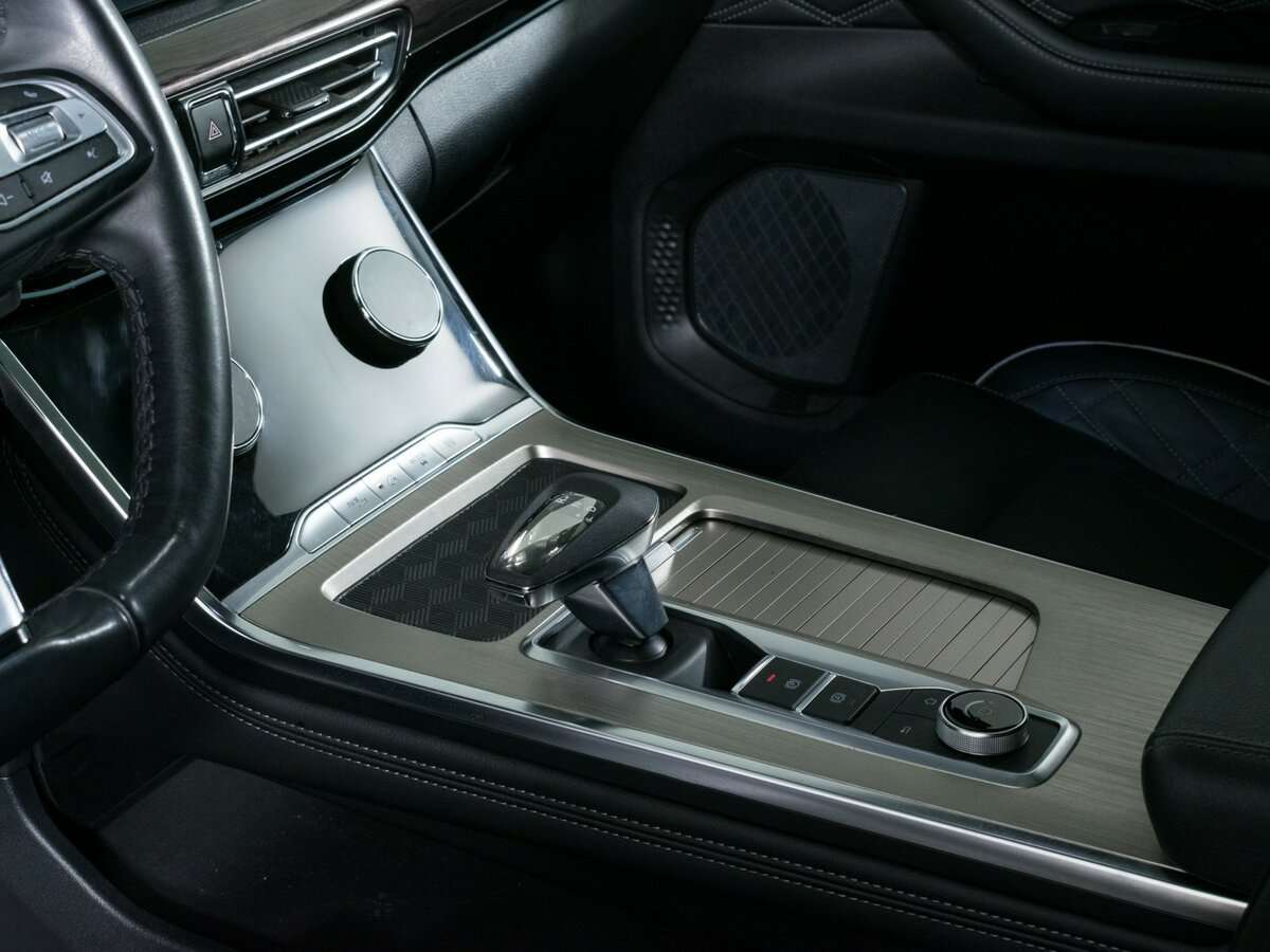 Купить EXEED VX с пробегом. Фото: #17