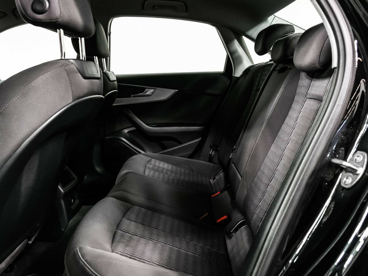 Купить Audi A4 с пробегом. Фото: #11