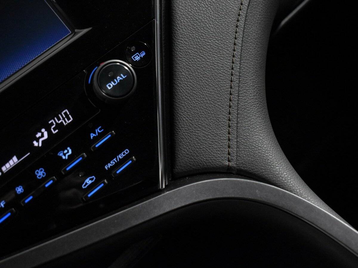 Купить Toyota Camry с пробегом. Фото: #15