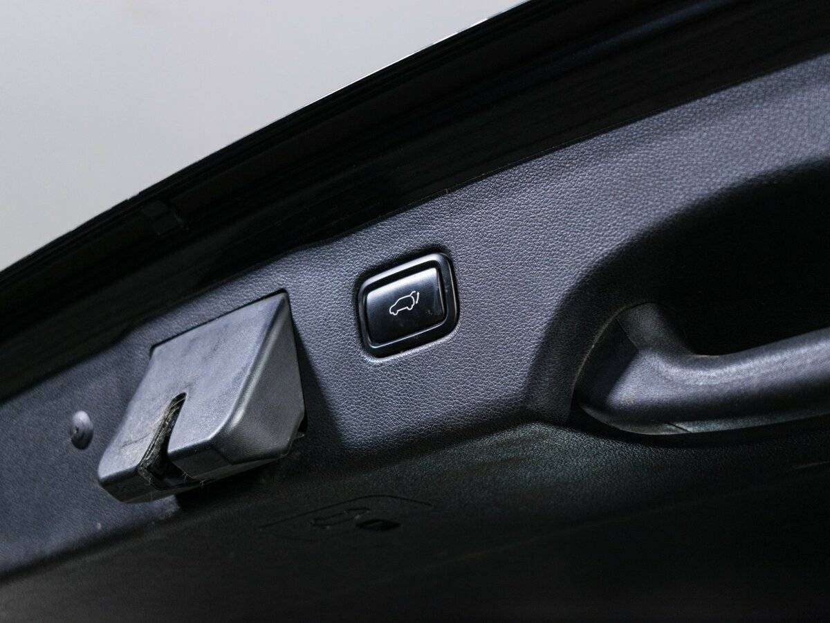 Купить Kia Sorento с пробегом. Фото: #9