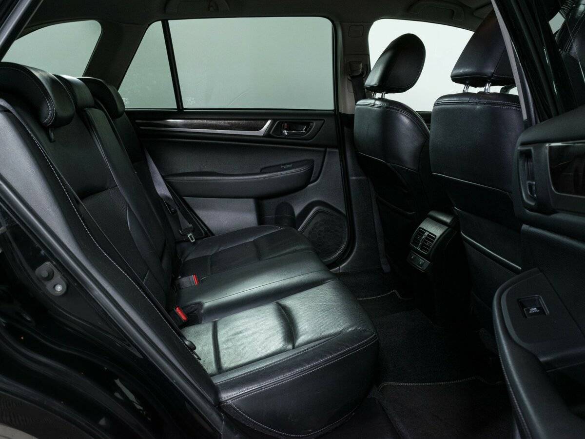 Купить Subaru Outback с пробегом. Фото: #11