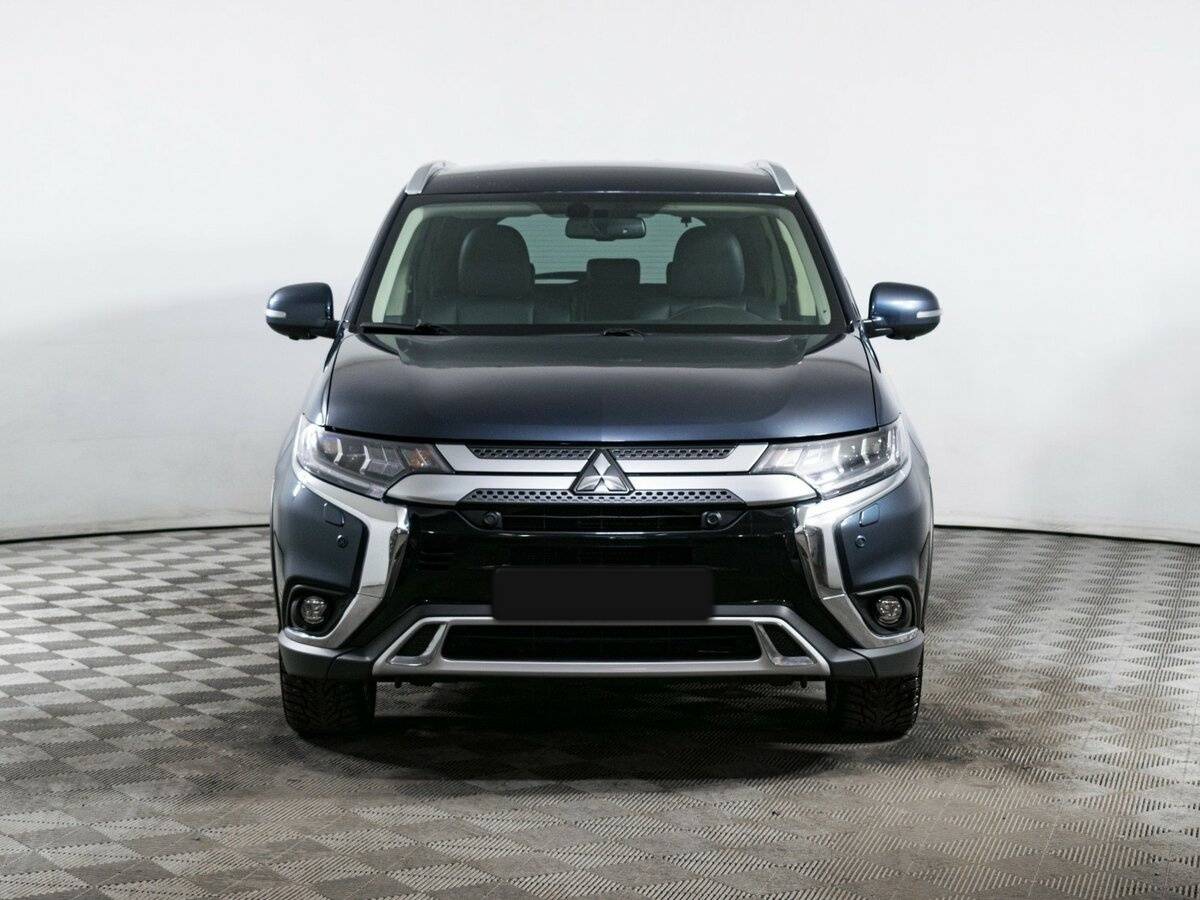 Купить Mitsubishi Outlander с пробегом. Фото: #1