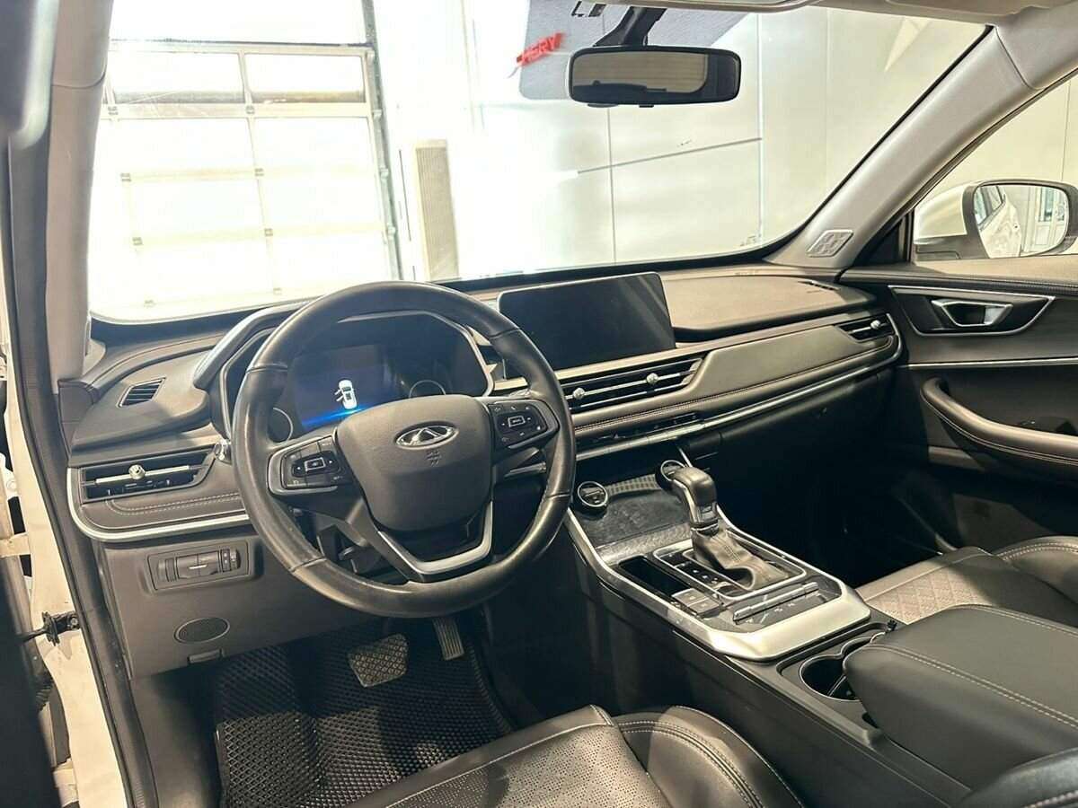 Купить Chery Tiggo 8 с пробегом. Фото: #8