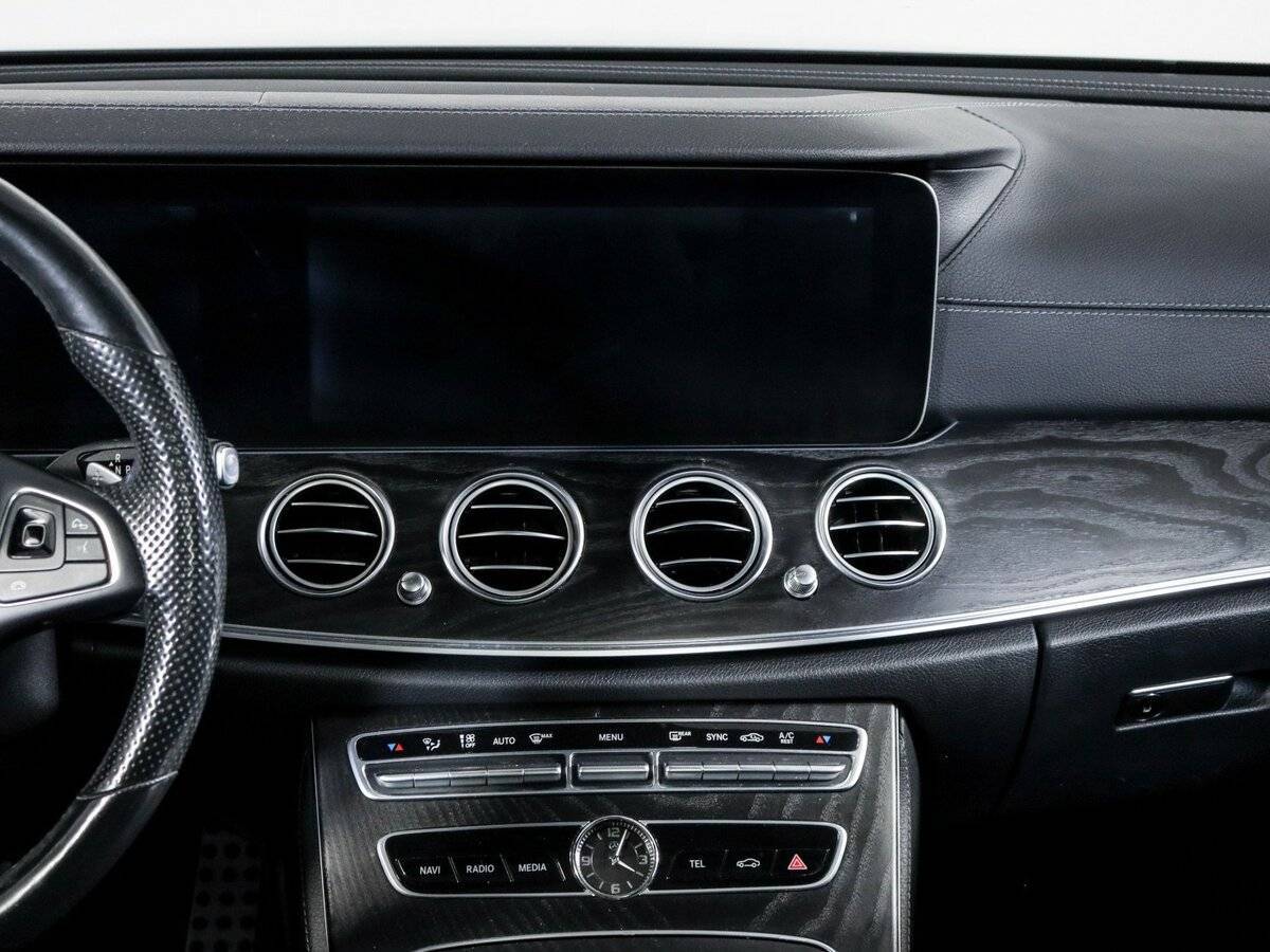 Купить Mercedes-Benz E-Класс с пробегом. Фото: #9