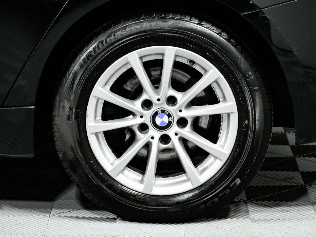 Купить BMW 3 серии с пробегом. Фото: #11