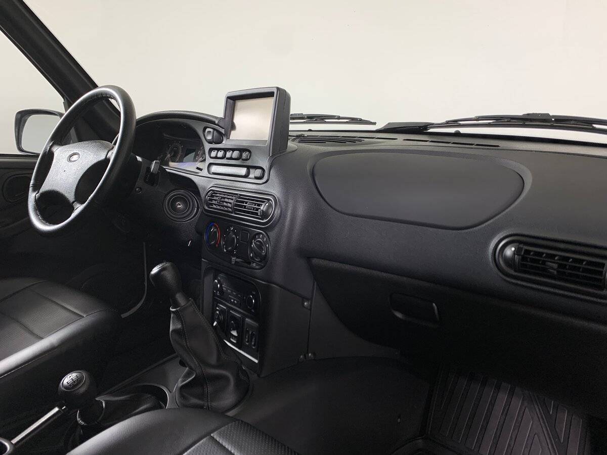 Купить Lada (ВАЗ) Niva с пробегом. Фото: #13