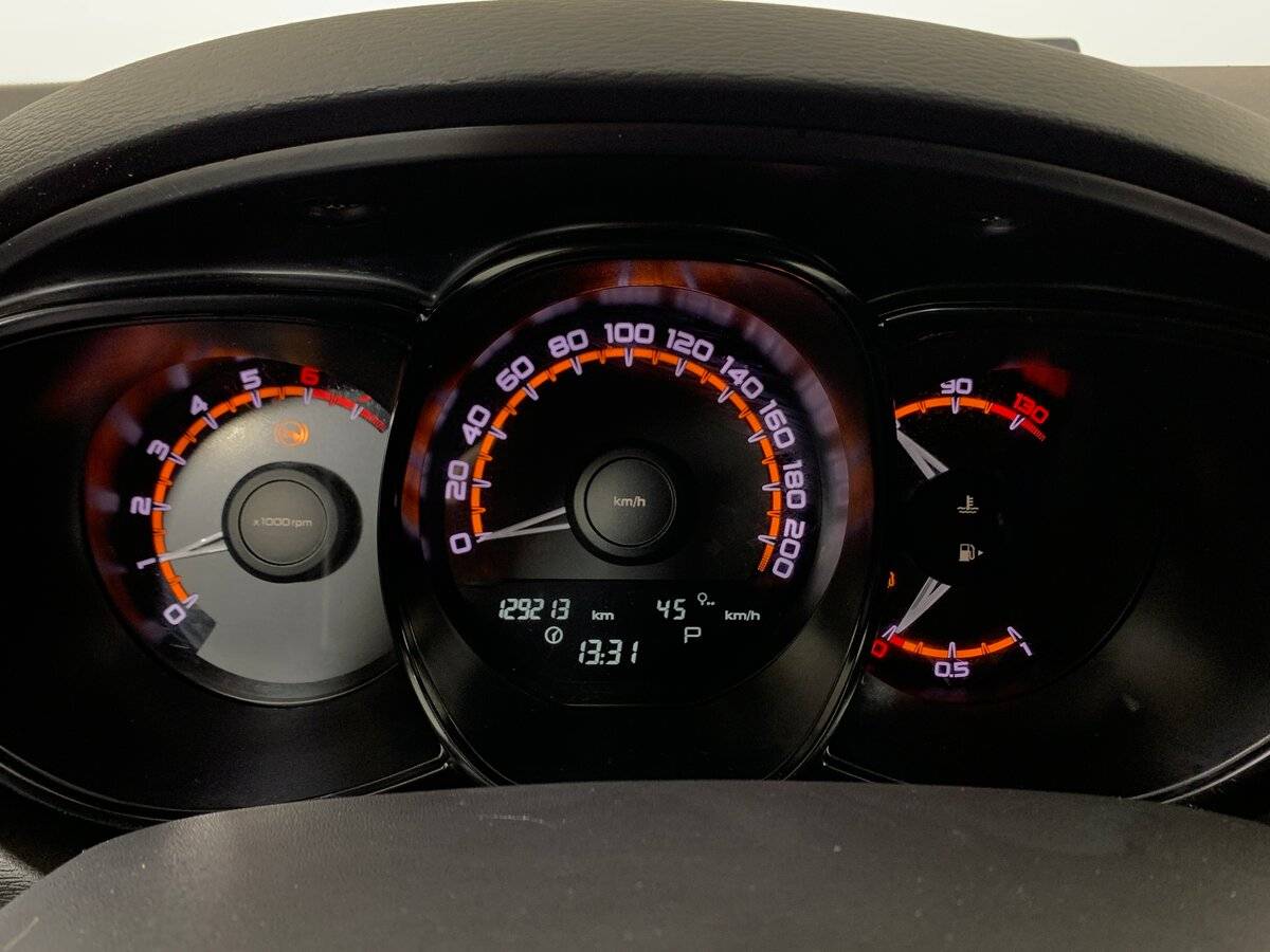 Купить Lada (ВАЗ) Vesta с пробегом. Фото: #13