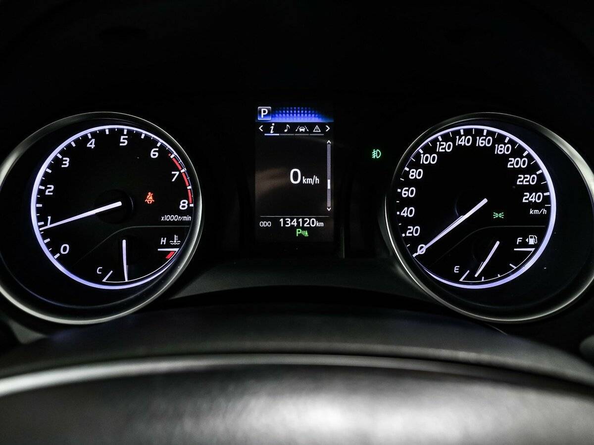 Купить Toyota Camry с пробегом. Фото: #9