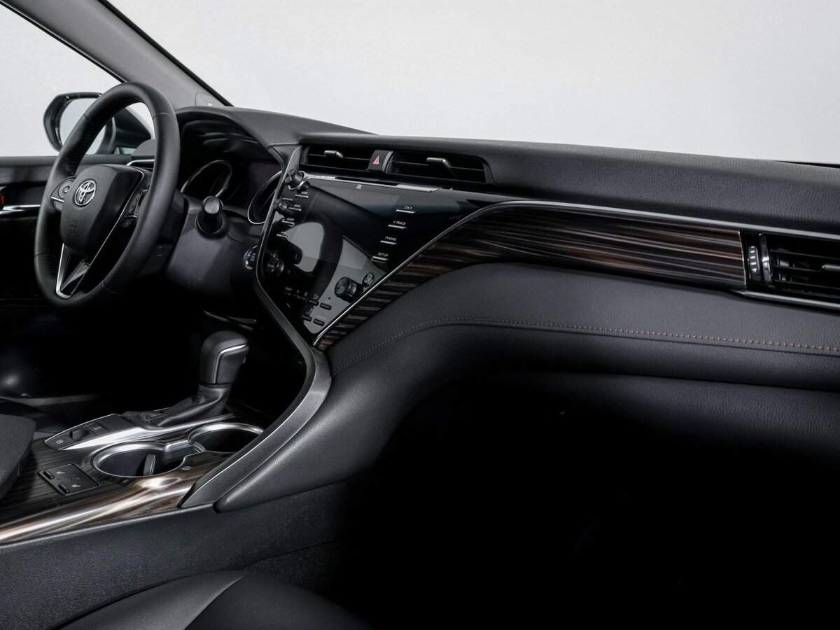Купить Toyota Camry с пробегом. Фото: #8