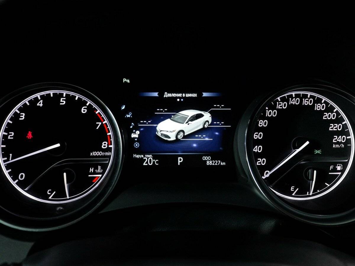 Купить Toyota Camry с пробегом. Фото: #10