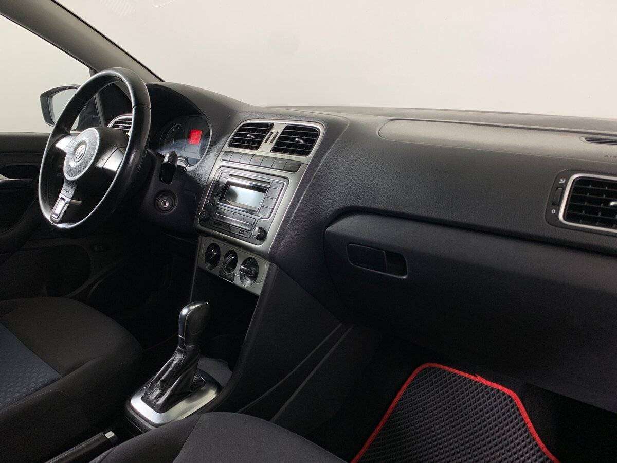 Купить Volkswagen Polo с пробегом. Фото: #9