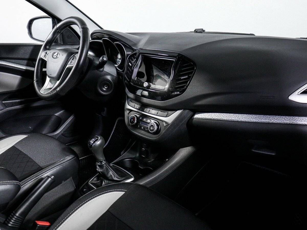 Купить Lada (ВАЗ) Vesta с пробегом. Фото: #8