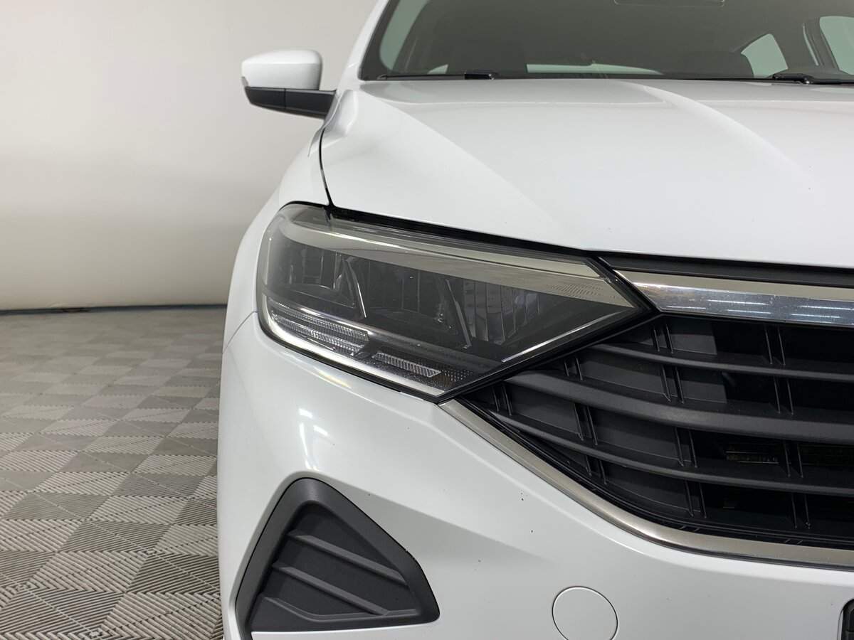 Купить Volkswagen Polo с пробегом. Фото: #9