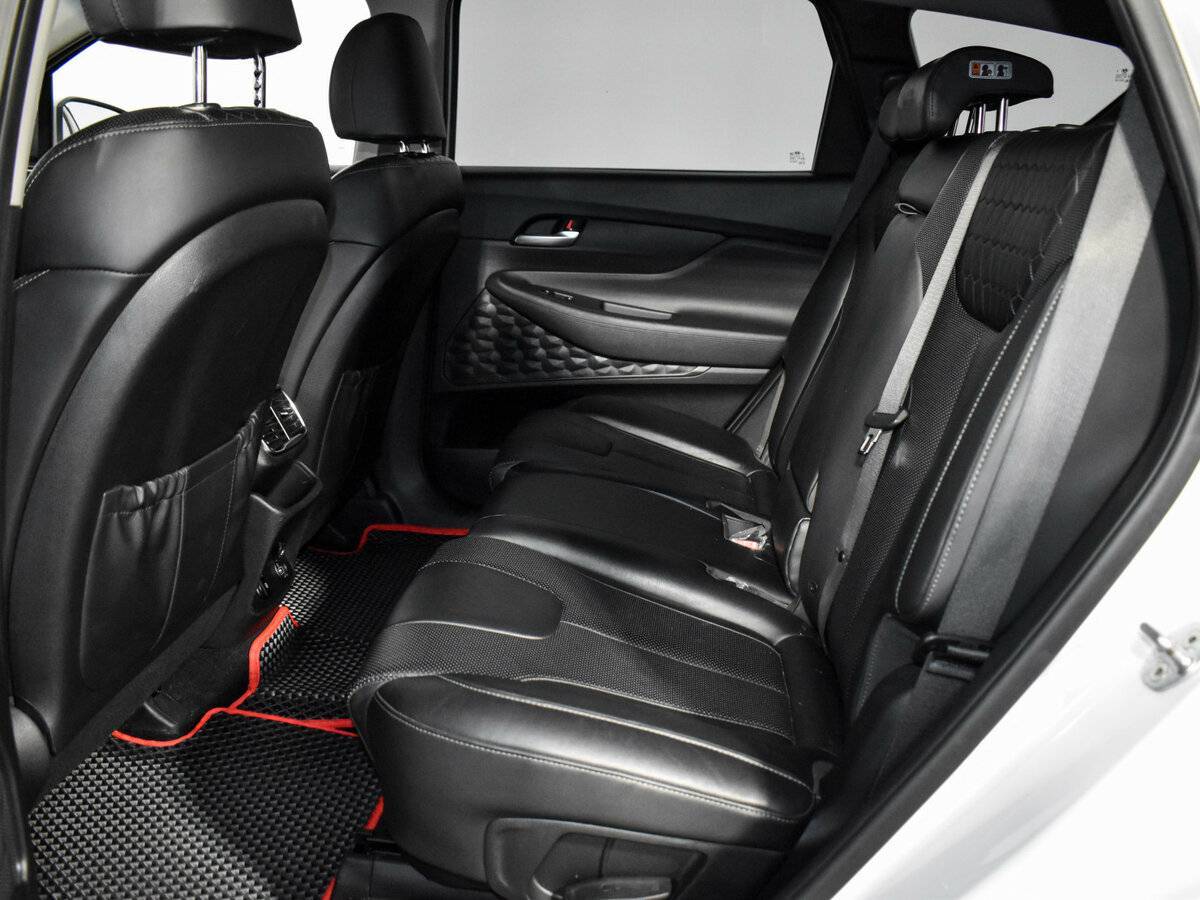 Купить Hyundai Santa Fe с пробегом. Фото: #12