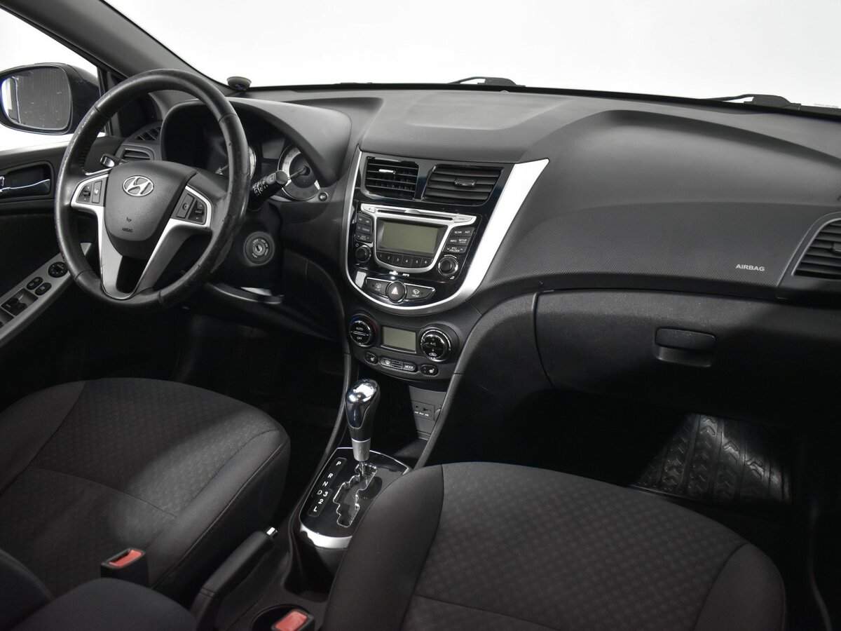 Купить Hyundai Solaris с пробегом. Фото: #8