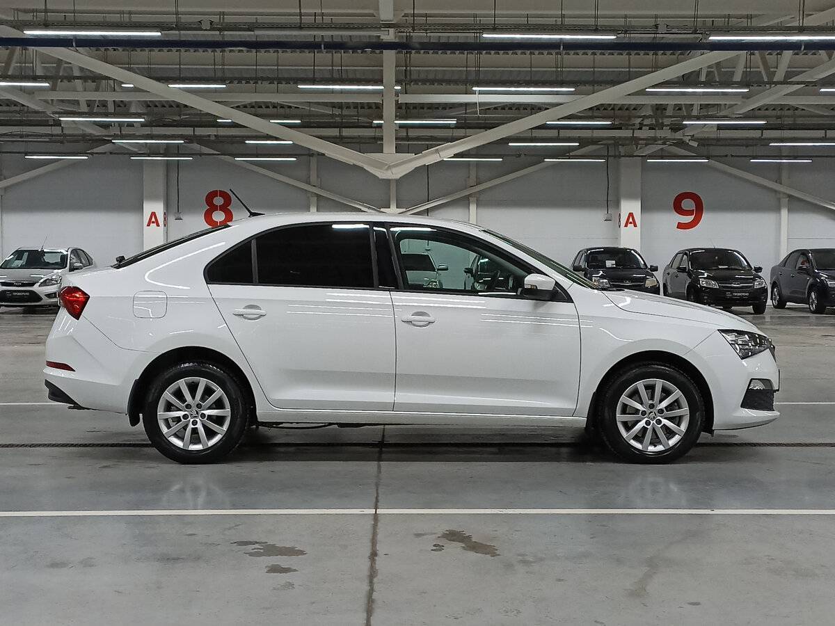 Купить Skoda Rapid с пробегом. Фото: #3