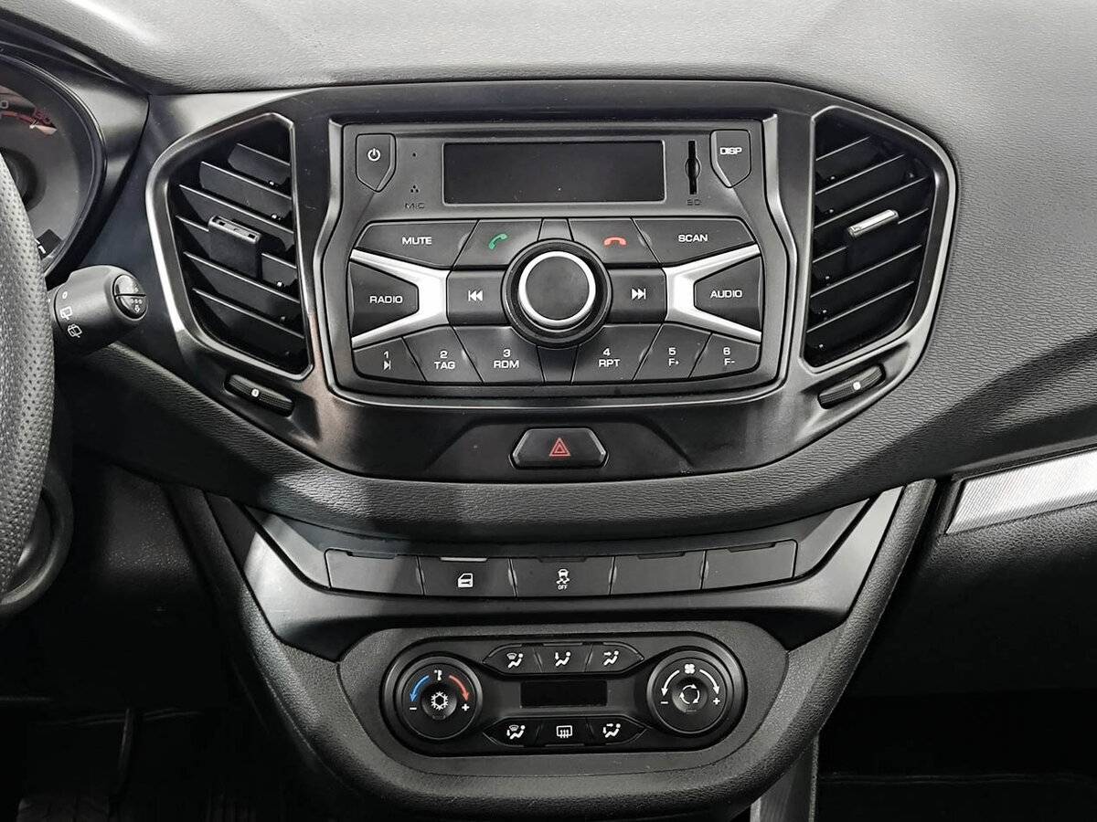 Купить Lada (ВАЗ) Vesta с пробегом. Фото: #14