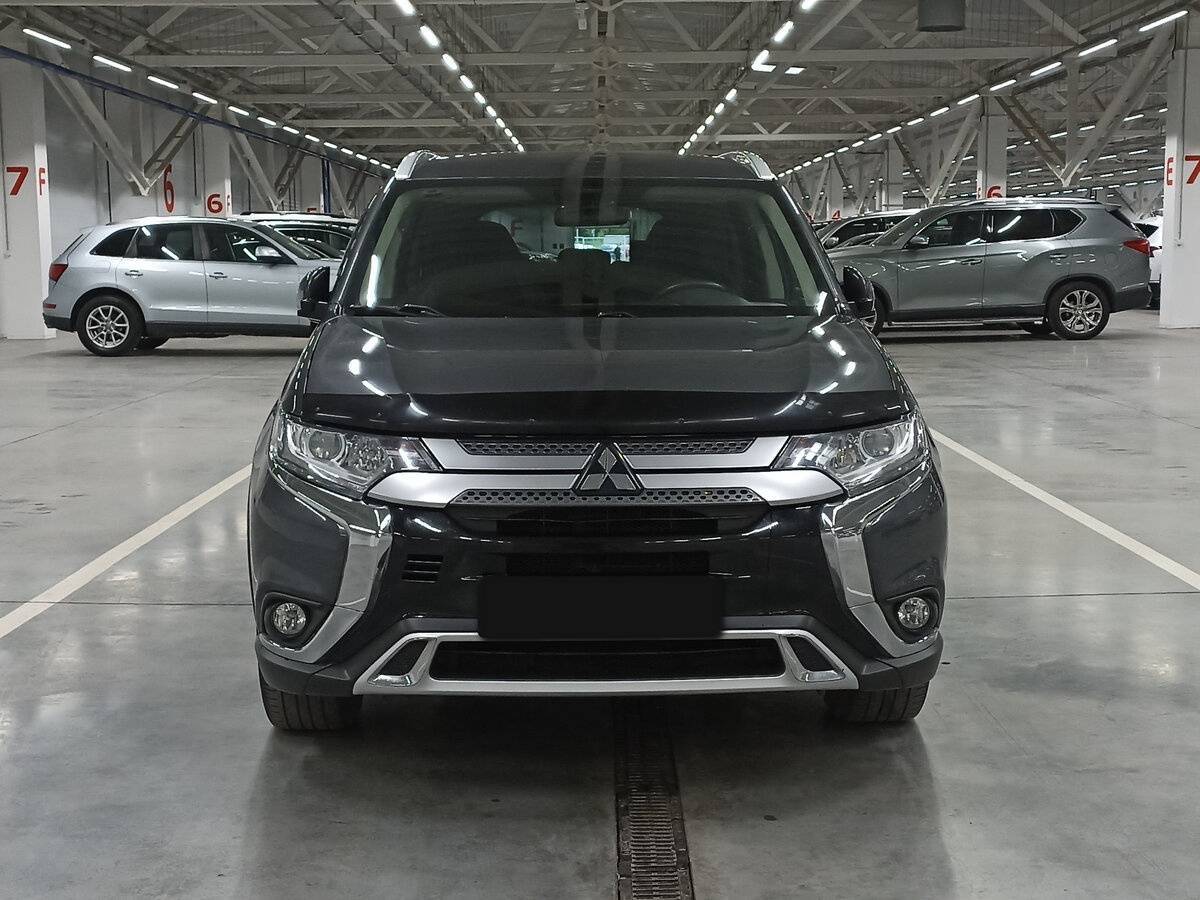 Купить Mitsubishi Outlander с пробегом. Фото: #1