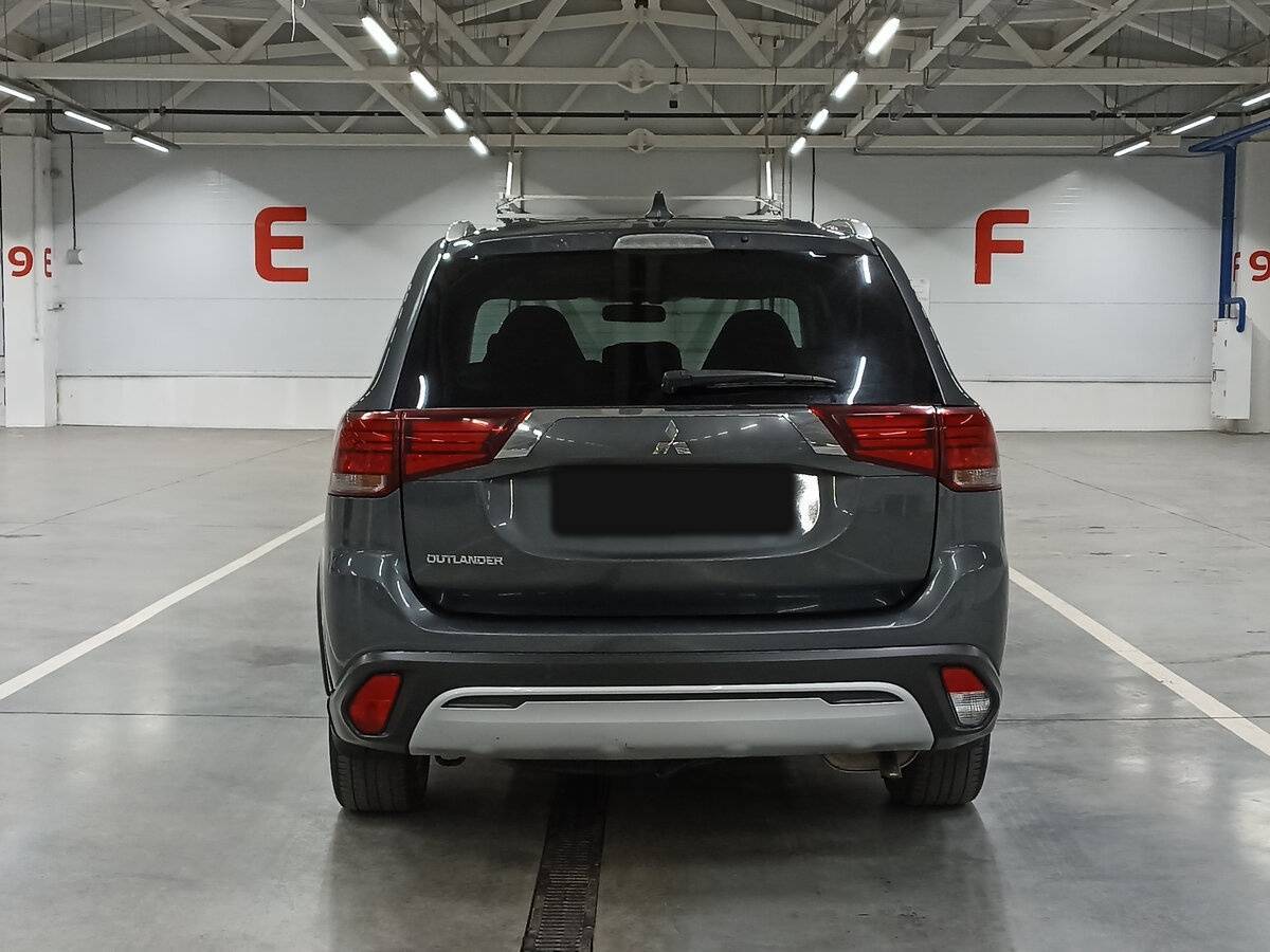 Купить Mitsubishi Outlander с пробегом. Фото: #5