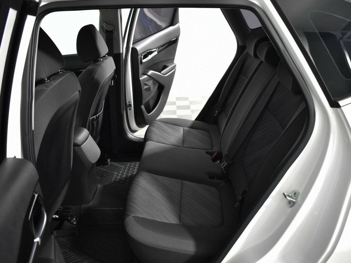 Купить Kia Seltos с пробегом. Фото: #11