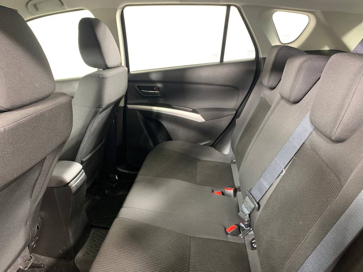 Купить Suzuki SX4 с пробегом. Фото: #17