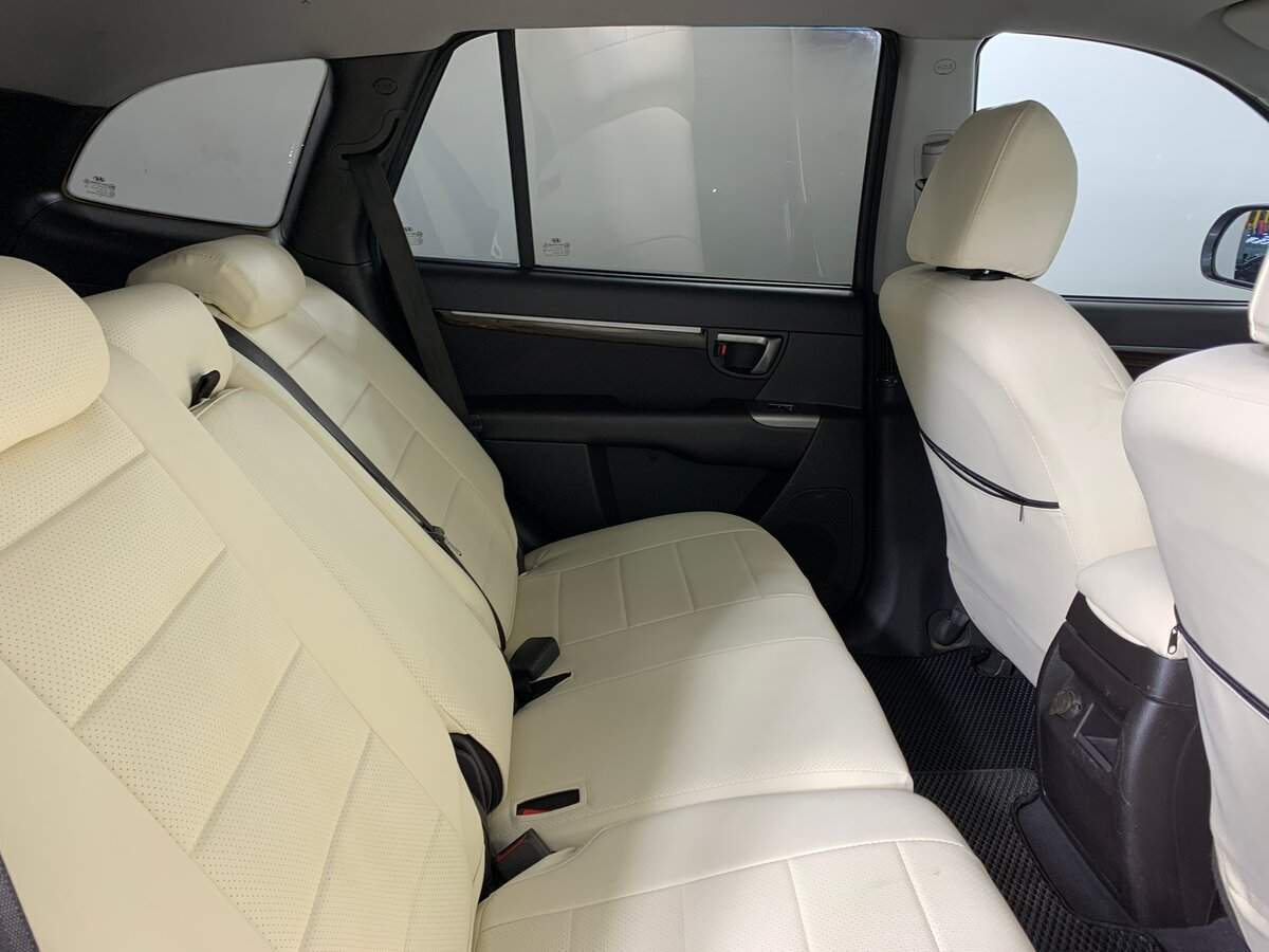 Купить Hyundai Santa Fe с пробегом. Фото: #16