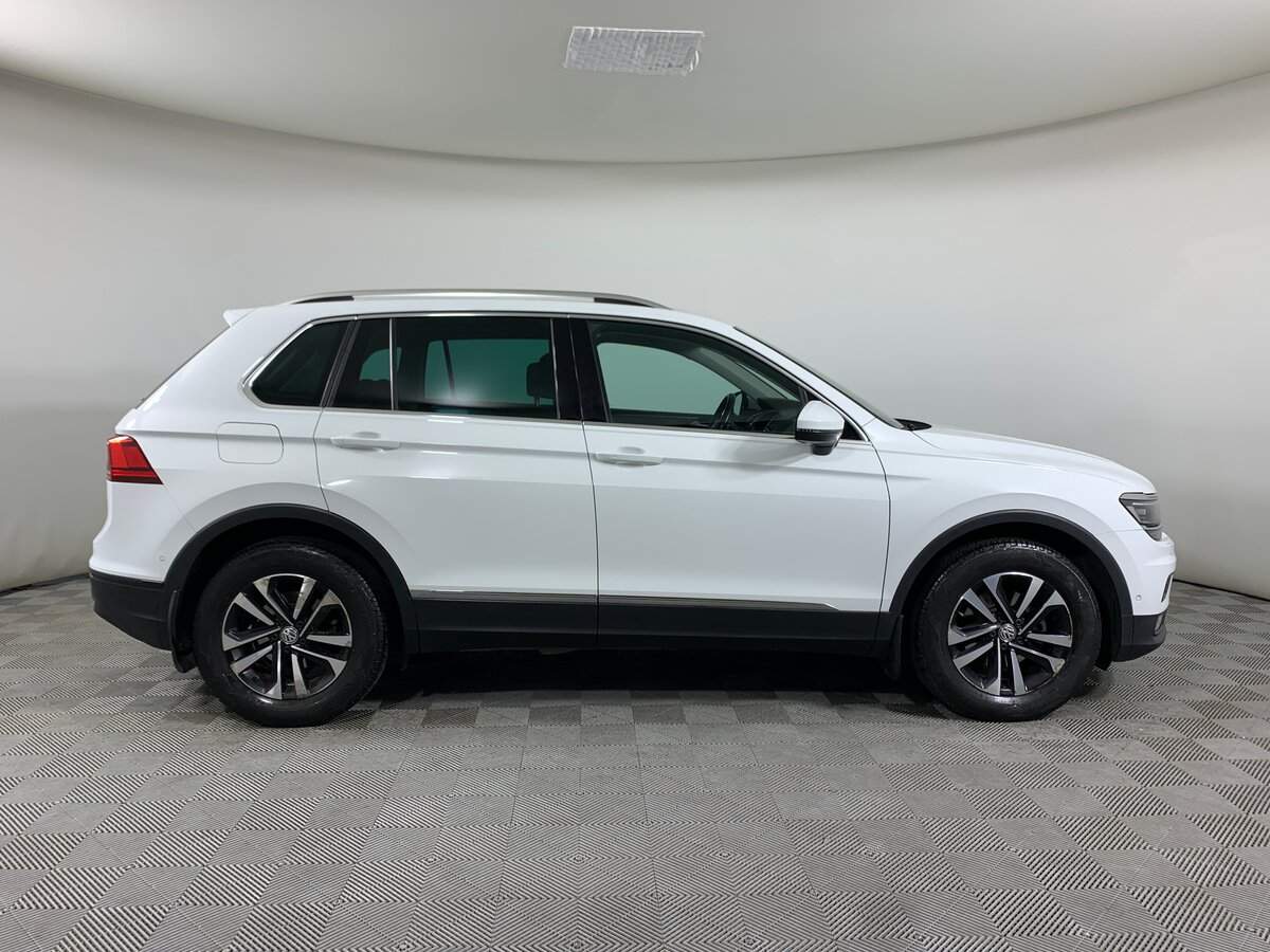 Купить Volkswagen Tiguan с пробегом. Фото: #3