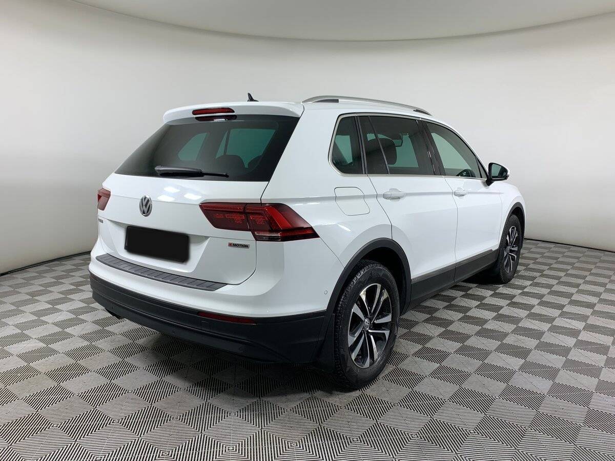 Купить Volkswagen Tiguan с пробегом. Фото: #4