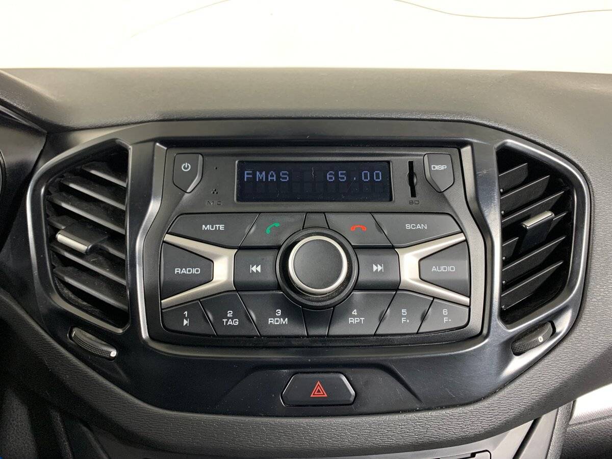 Купить Lada (ВАЗ) Vesta с пробегом. Фото: #14