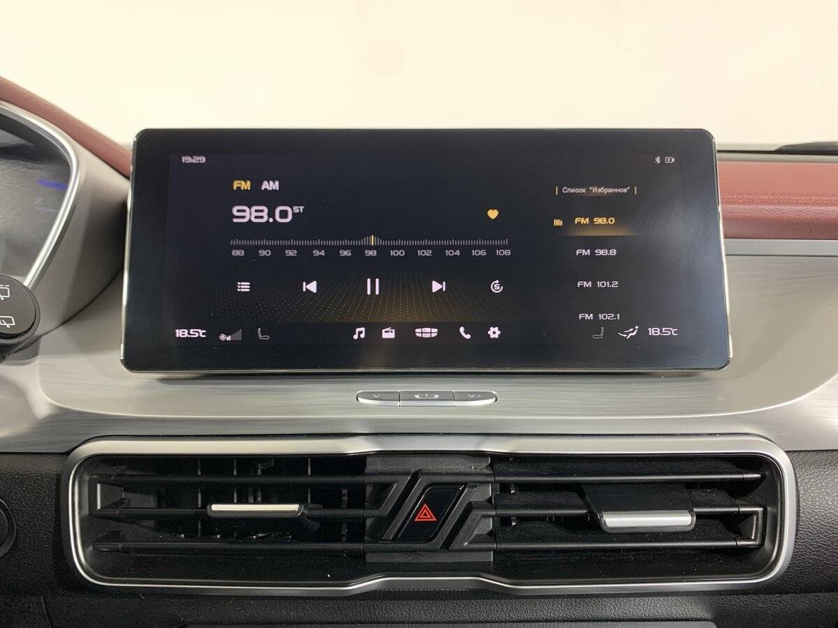 Купить Geely Coolray с пробегом. Фото: #14