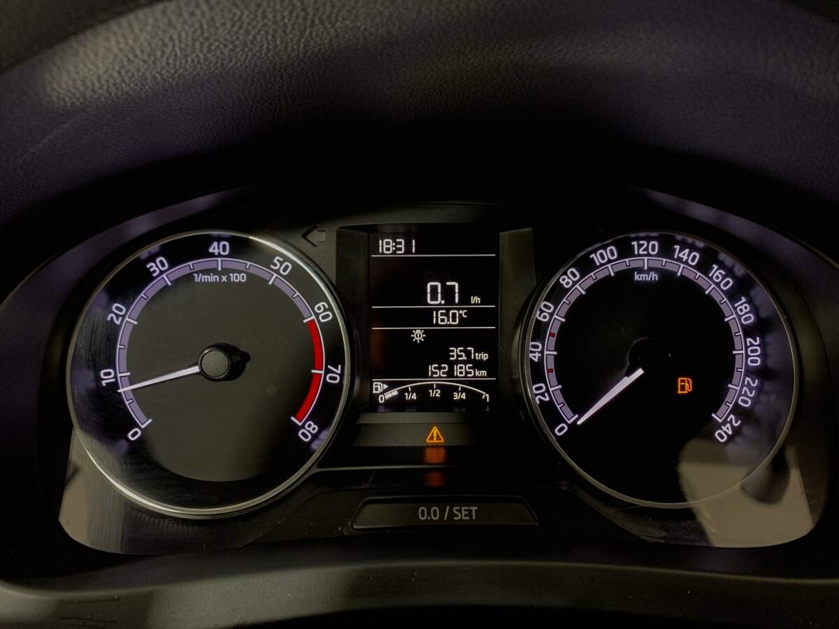 Купить Skoda Rapid с пробегом. Фото: #12