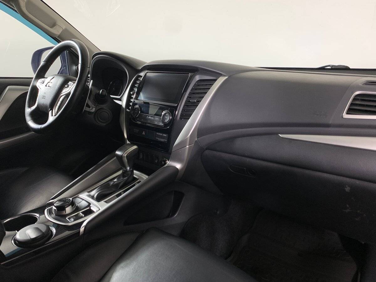 Купить Mitsubishi Pajero Sport с пробегом. Фото: #12