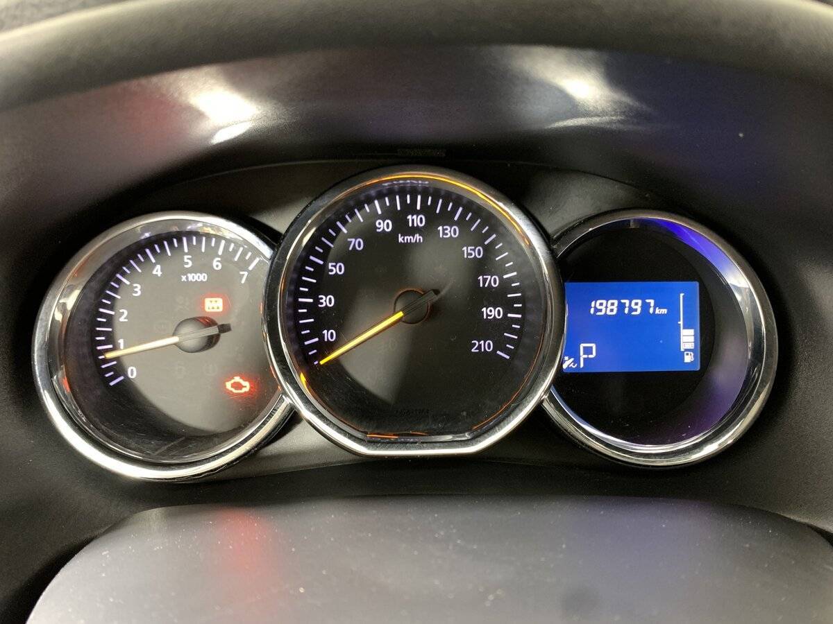 Купить Renault Logan с пробегом. Фото: #13