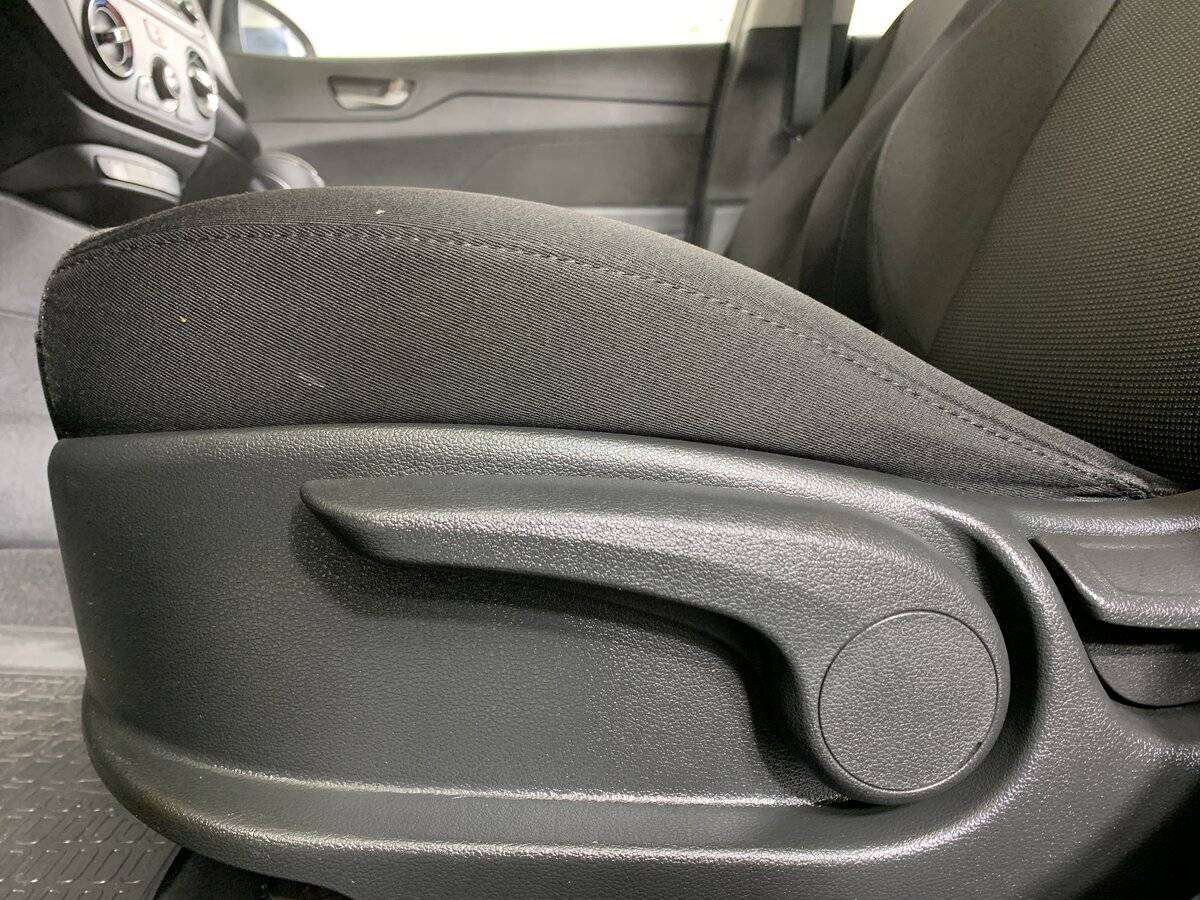 Купить Hyundai Solaris с пробегом. Фото: #15