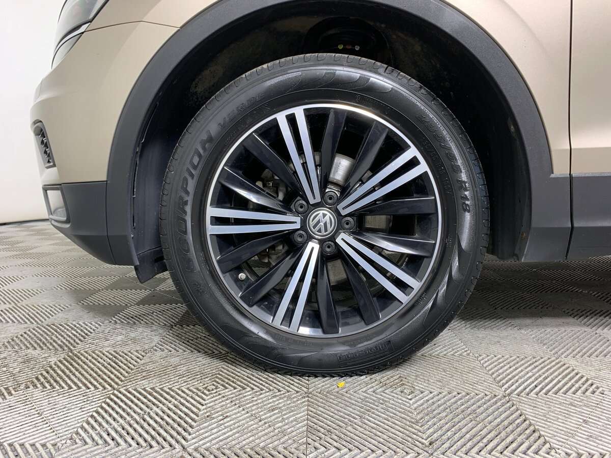 Купить Volkswagen Tiguan с пробегом. Фото: #8
